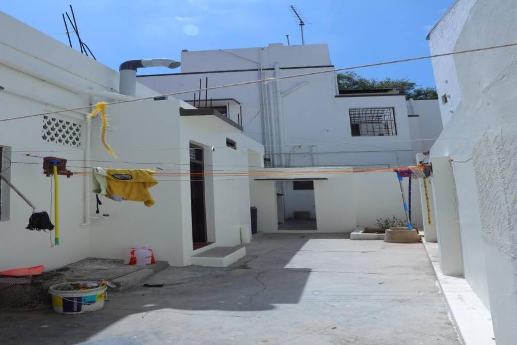 Heritage Home With 2 Bed/2 Bath With Kitchen In A Residential Neighborhood. Madurai Buitenkant foto